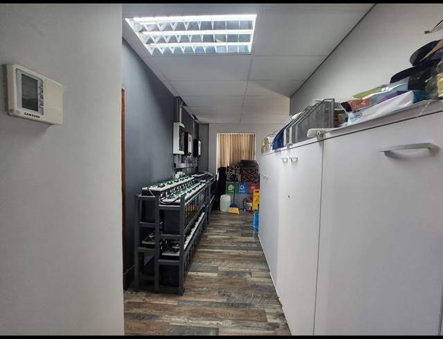 290M² OFFICE TO LET IN NOORDWYK